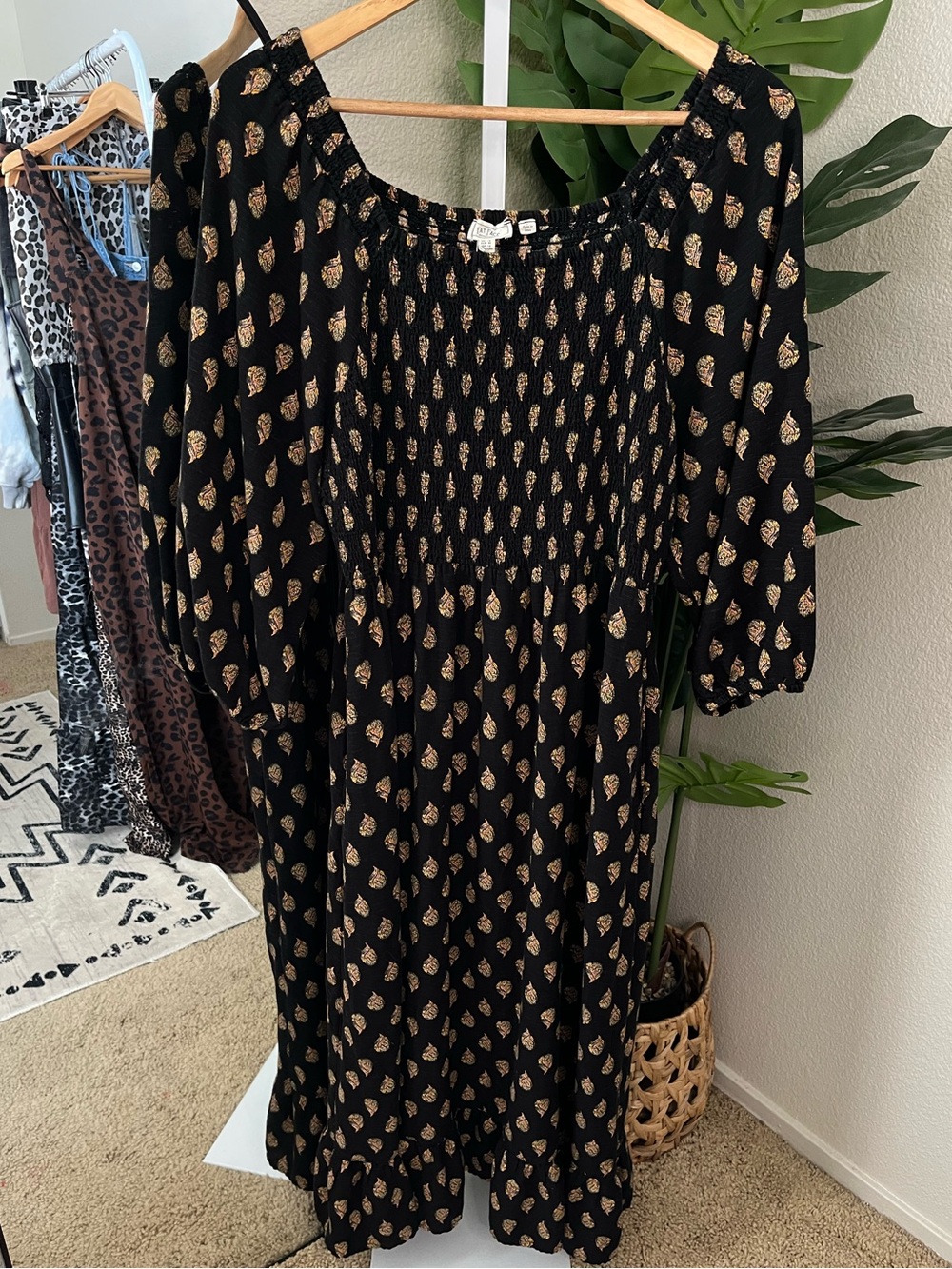 🖤 Black & Gold Paisley Smocked Boho Maxi Dress Sz 14